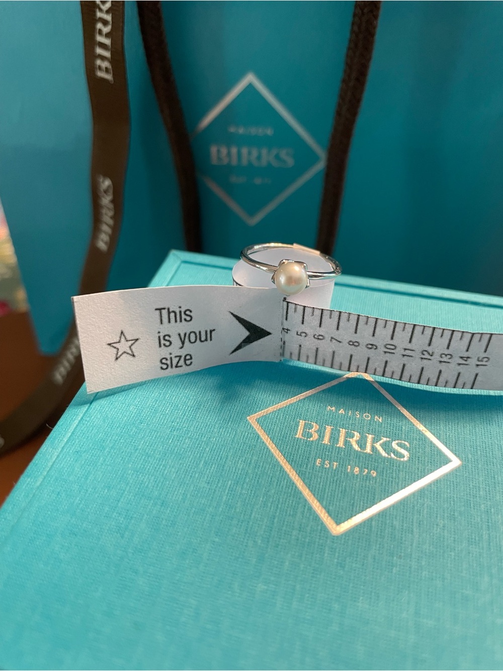 Birks Pearl Solitaire Ring in White Pearl and Silver/ Size 4 - Woman/Girls